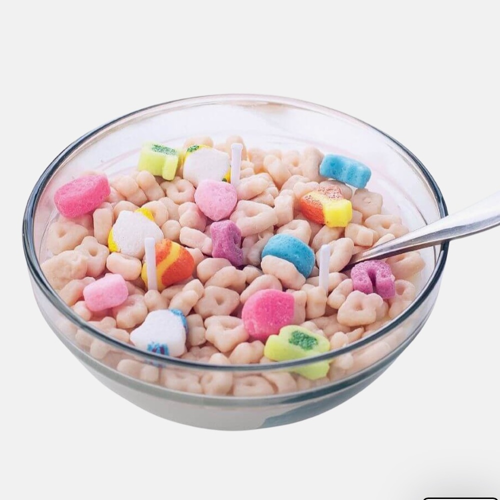 🕯️🥣🕯️Lucky Charms Candle 🕯️🥣🕯️ NWT 🕯️🥣🕯️